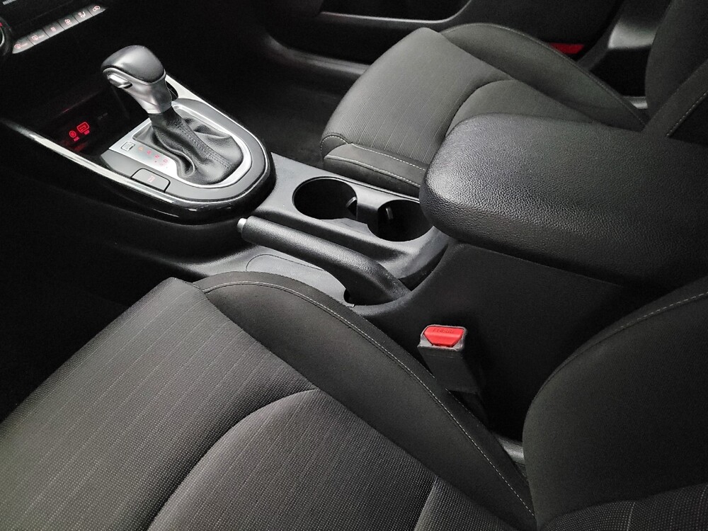 2019 Kia Forte in Fresno, CA 93726 - 18098798 26