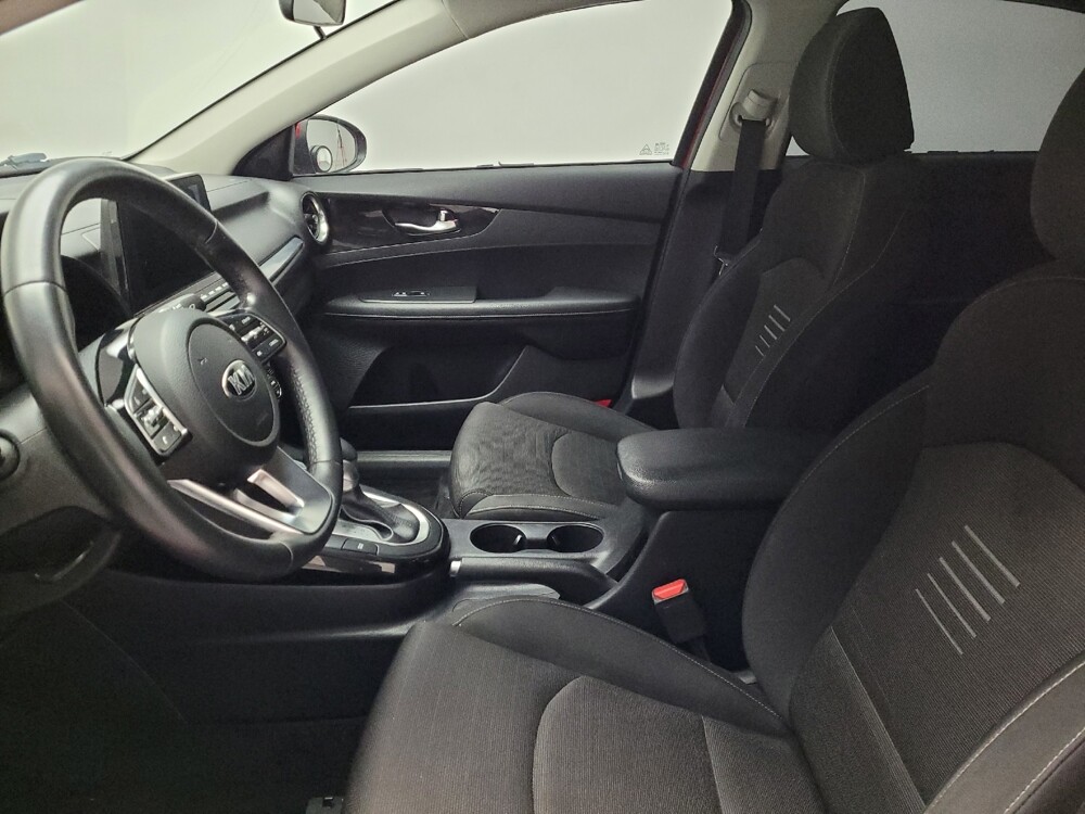 2019 Kia Forte in Fresno, CA 93726 - 18098798 17