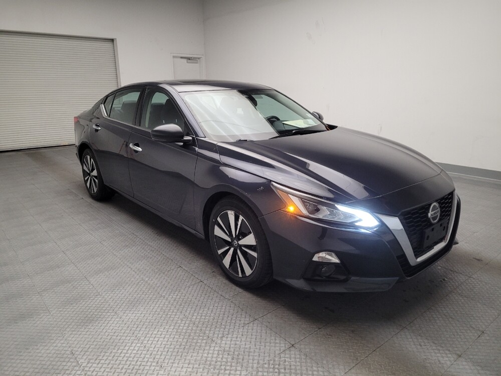 2020 Nissan Altima in Torrance, CA 90504 - 18098800 13