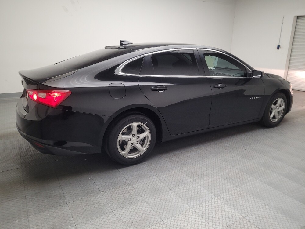 2018 Chevrolet Malibu in Torrance, CA 90504 - 18098801 10