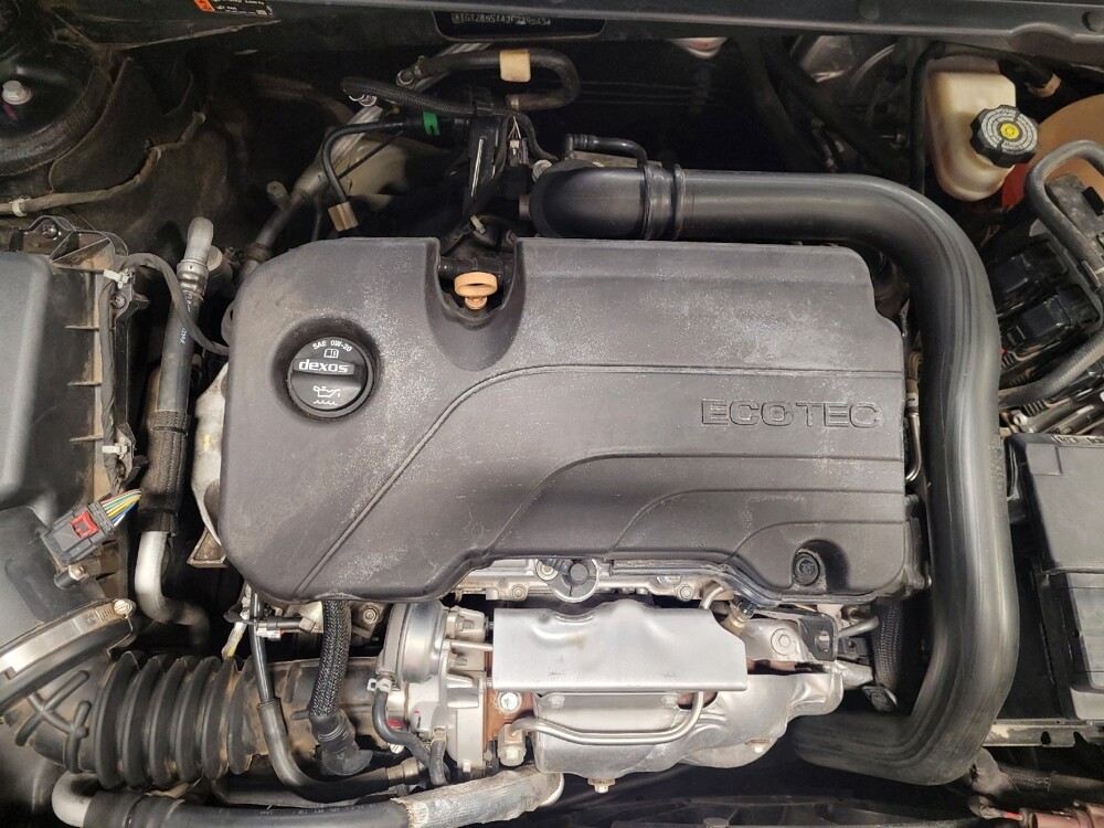 2018 Chevrolet Malibu in Torrance, CA 90504 - 18098801 30