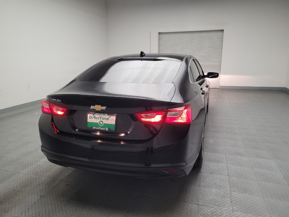 2018 Chevrolet Malibu in Torrance, CA 90504 - 18098801 7