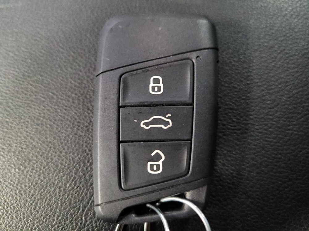 2019 Volkswagen Atlas in El Cajon, CA 92020 - 18098805 32