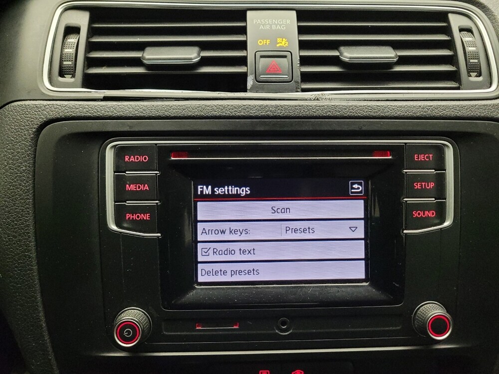 2017 Volkswagen Jetta in Fresno, CA 93726 - 18098806 25