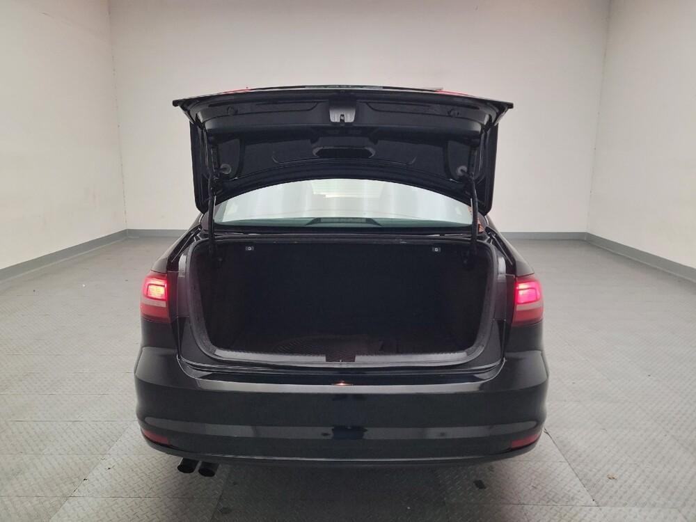 2017 Volkswagen Jetta in Fresno, CA 93726 - 18098806 29