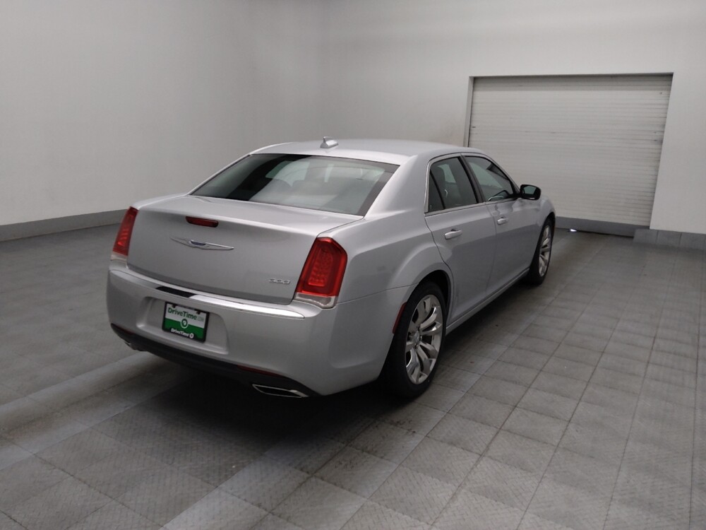 2020 Chrysler 300 in Duluth, GA 30096 - 18098811 9