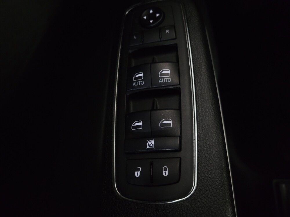 2020 Chrysler 300 in Duluth, GA 30096 - 18098811 27