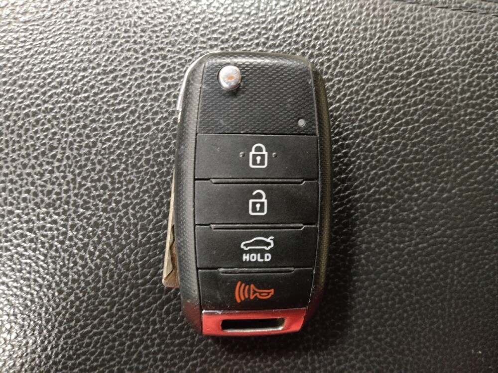 2015 Kia Optima in Knoxville, TN 37923 - 18098832 32