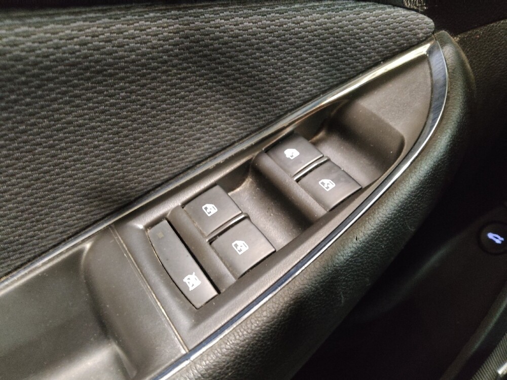 2018 Chevrolet Cruze in Plano, TX 75074 - 18098841 27