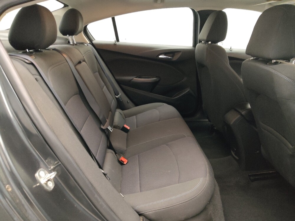 2018 Chevrolet Cruze in Plano, TX 75074 - 18098841 19