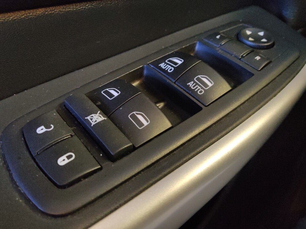 2018 Jeep Cherokee in Albuquerque, NM 87123 - 18098856 27