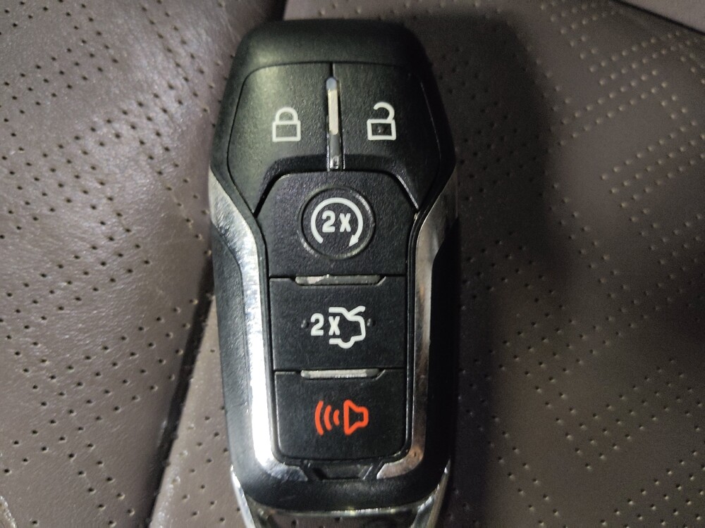 2016 Lincoln MKX in Fort Myers, FL 33907 - 18098860 32