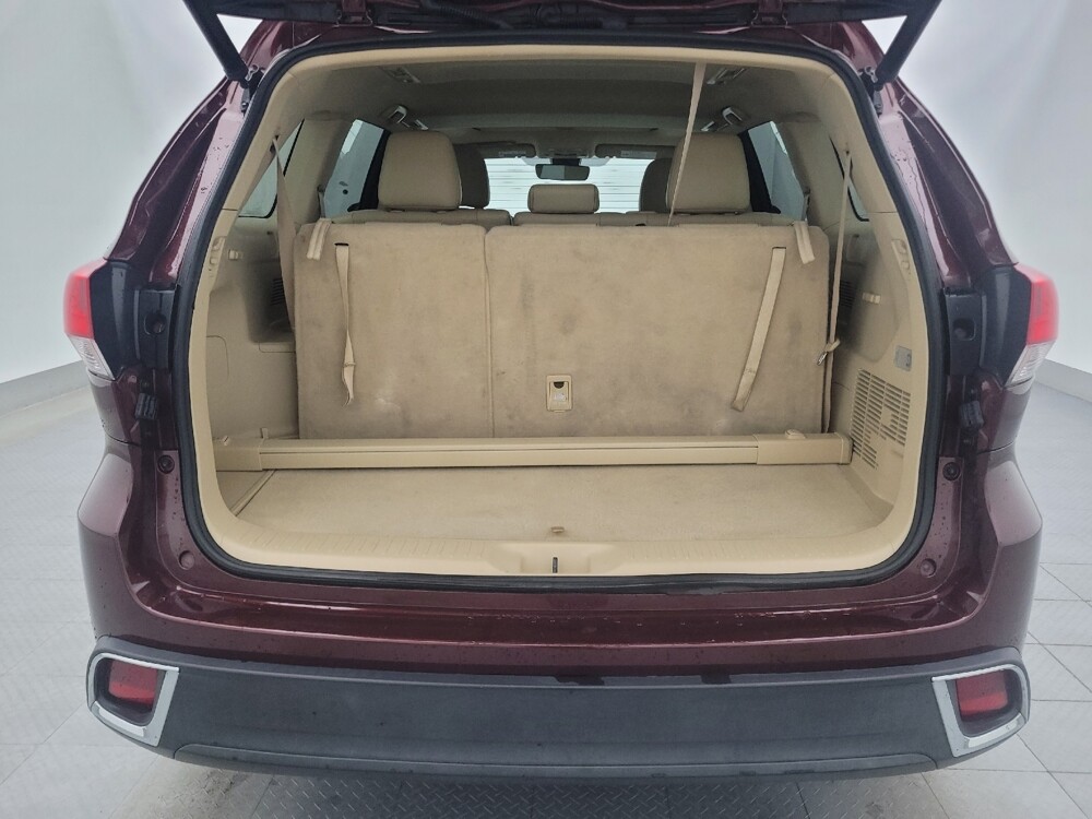 2017 Toyota Highlander in Fort Myers, FL 33907 - 18098865 29