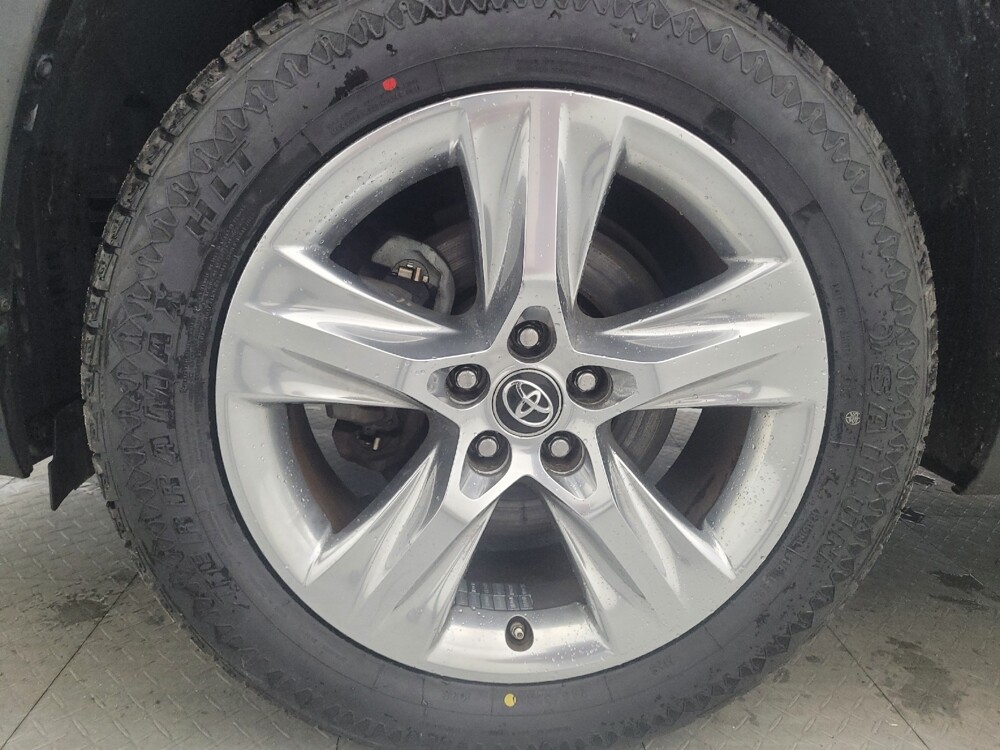 2017 Toyota Highlander in Fort Myers, FL 33907 - 18098865 31