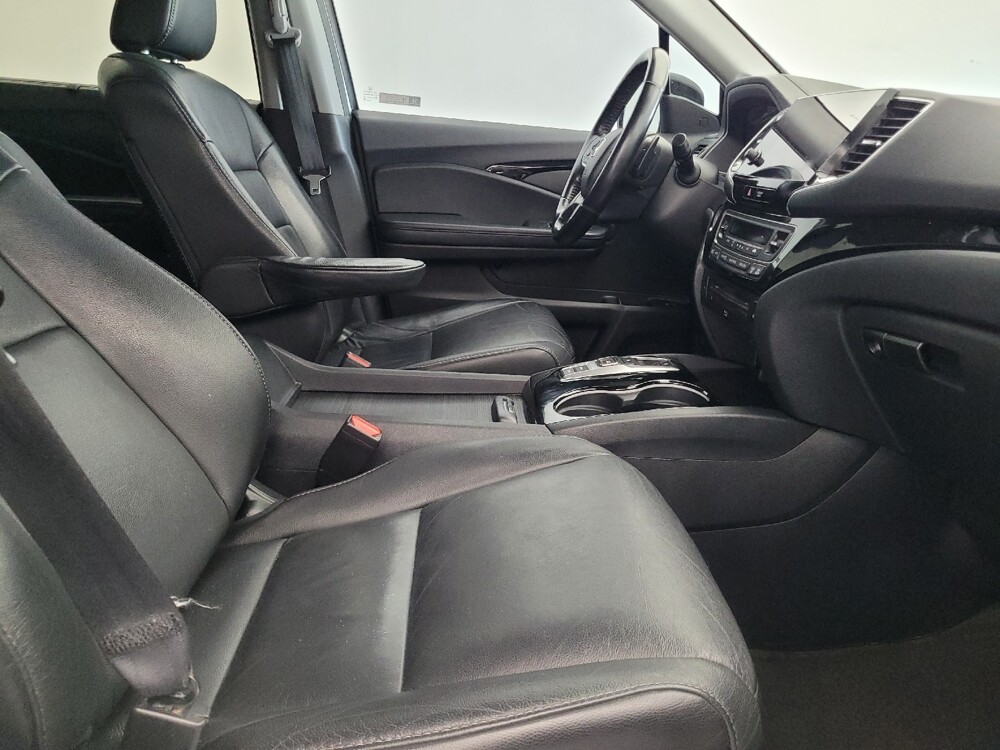 2020 Honda Pilot in Tampa, FL 33619 - 18098869 21