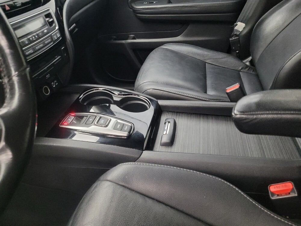 2020 Honda Pilot in Tampa, FL 33619 - 18098869 26