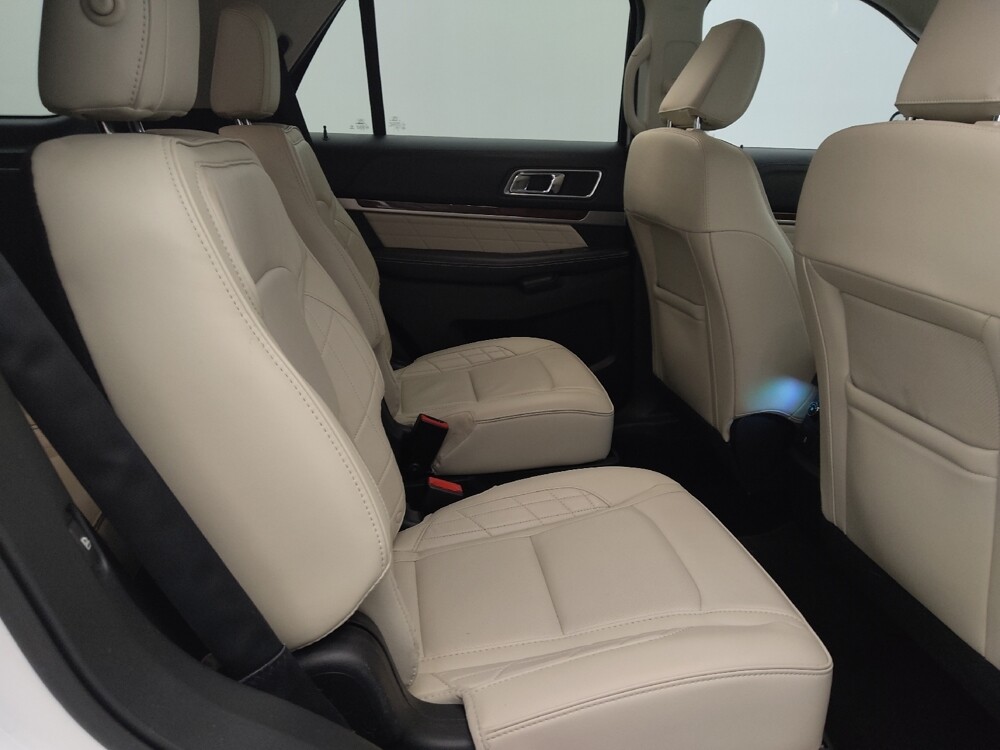 2018 Ford Explorer in Fort Myers, FL 33907 - 18098878 19