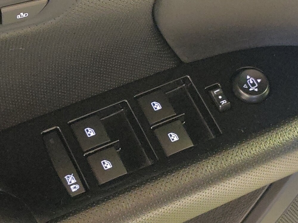 2018 Cadillac XTS in Tampa, FL 33619 - 18098880 27