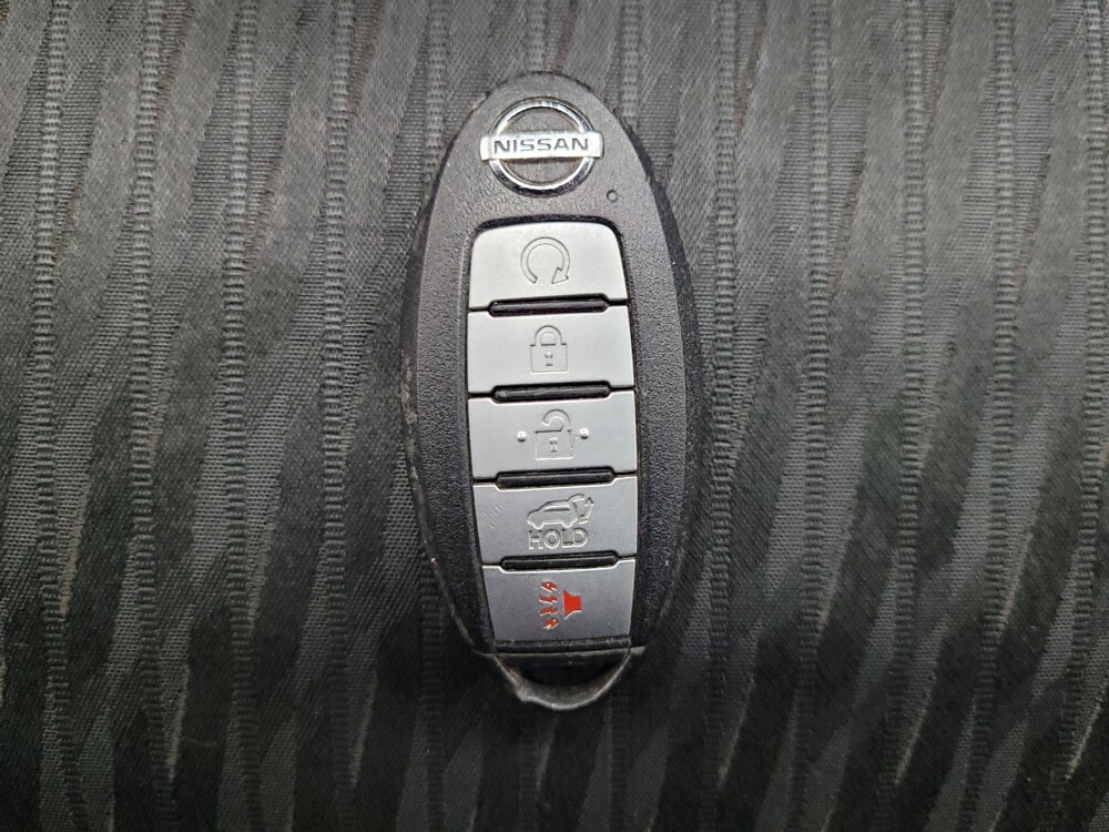 2019 Nissan Rogue in Las Vegas, NV 89104 - 18098883 32