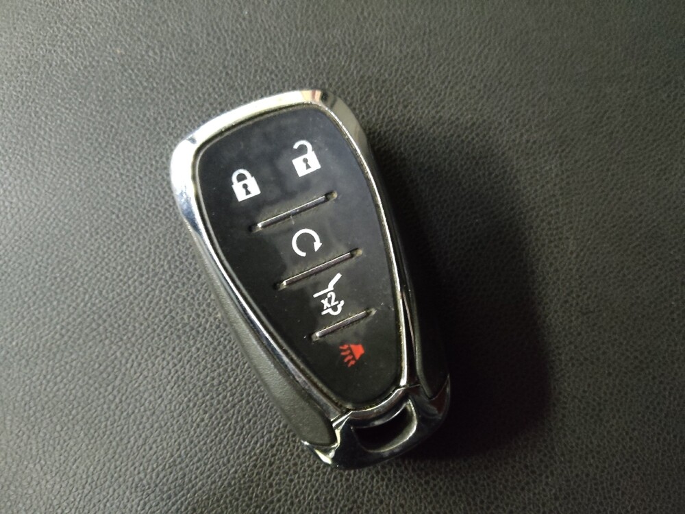 2020 Chevrolet Equinox in Raleigh, NC 27604 - 18098899 32