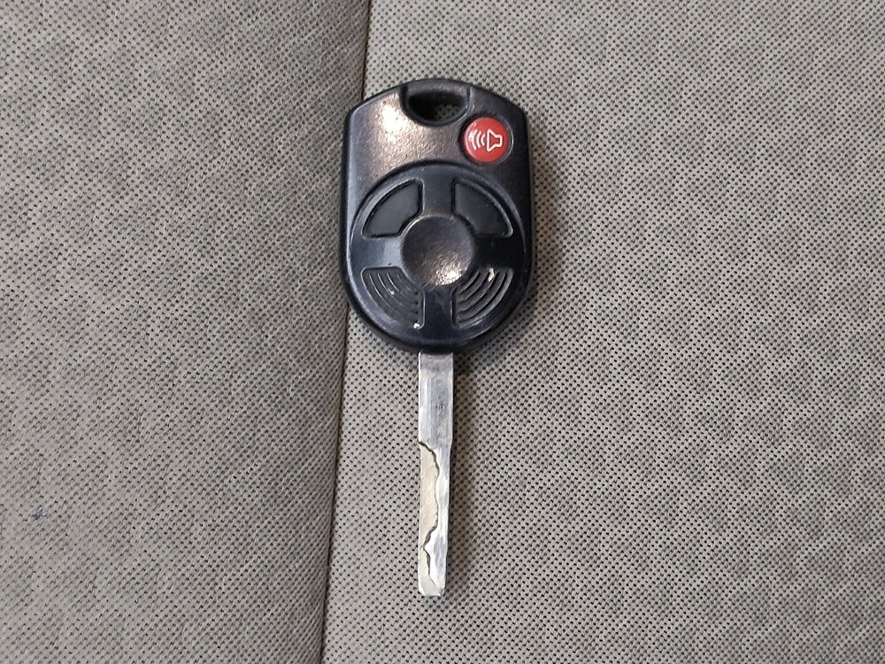 2017 Ford Escape in Raleigh, NC 27604 - 18098900 32