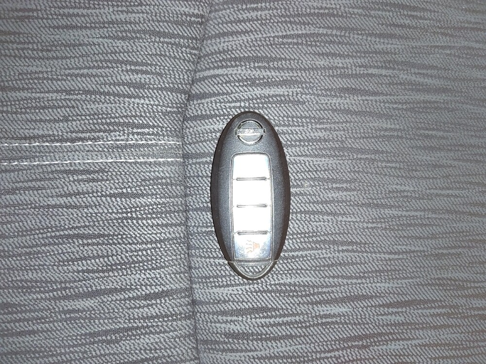 2015 Nissan Sentra in Greenville, SC 29607 - 18098904 32