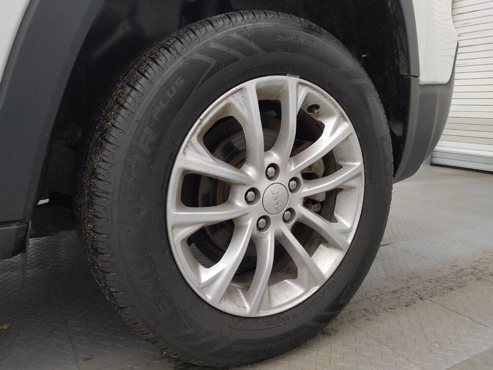 2021 Jeep Cherokee in Denver, CO 80012 - 18098906 31