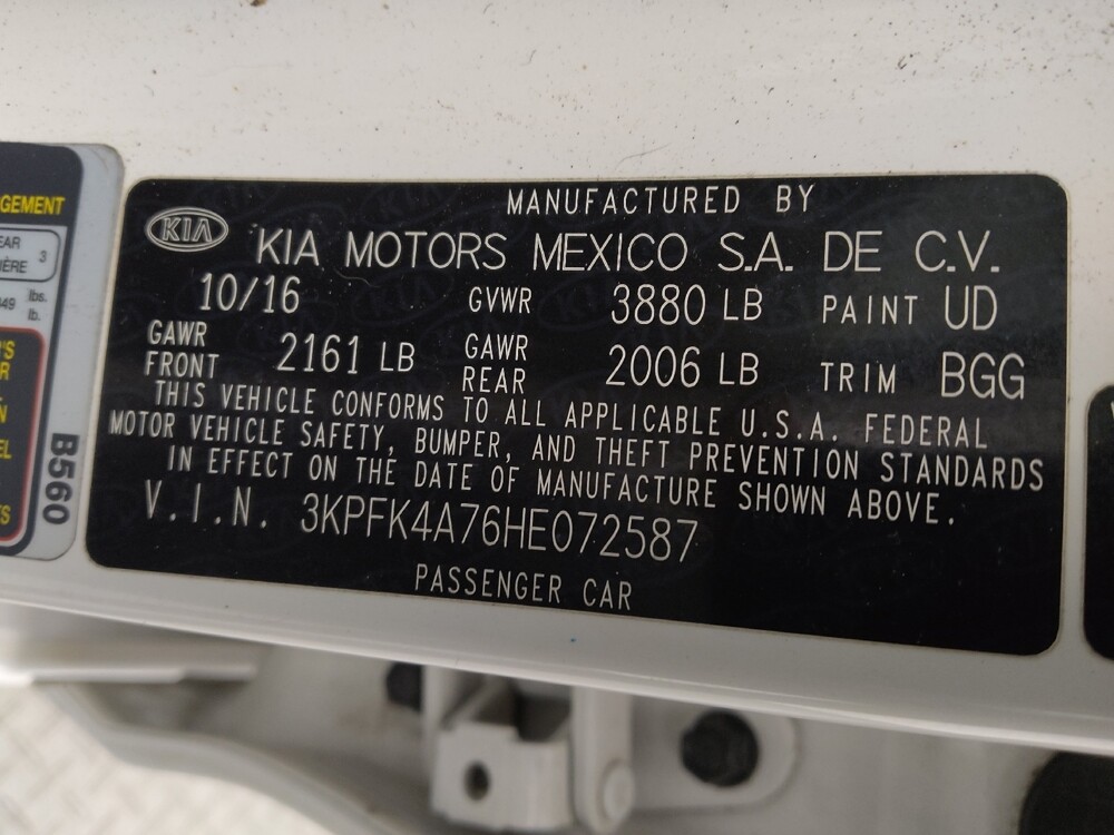 2017 Kia Forte in Denver, CO 80012 - 18098907 33