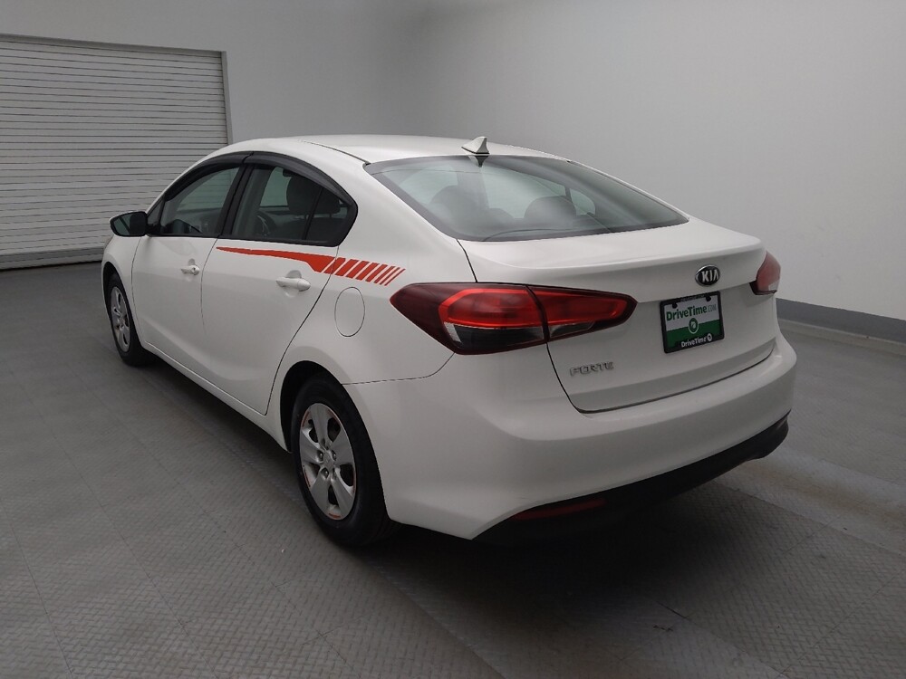 2017 Kia Forte in Denver, CO 80012 - 18098907 5