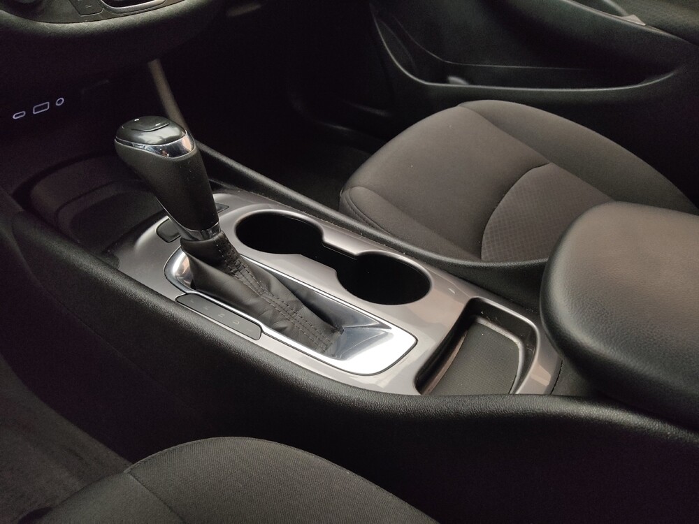 2019 Chevrolet Malibu in Denver, CO 80012 - 18098908 26