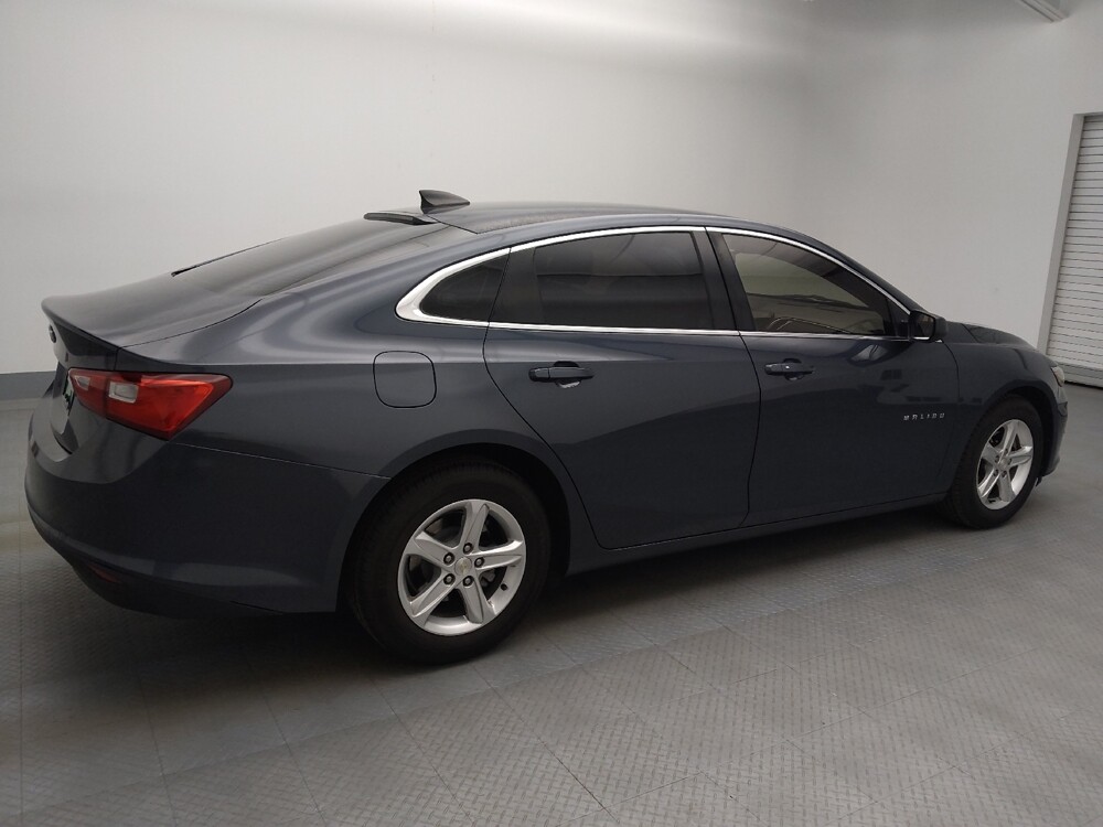 2019 Chevrolet Malibu in Denver, CO 80012 - 18098908 10