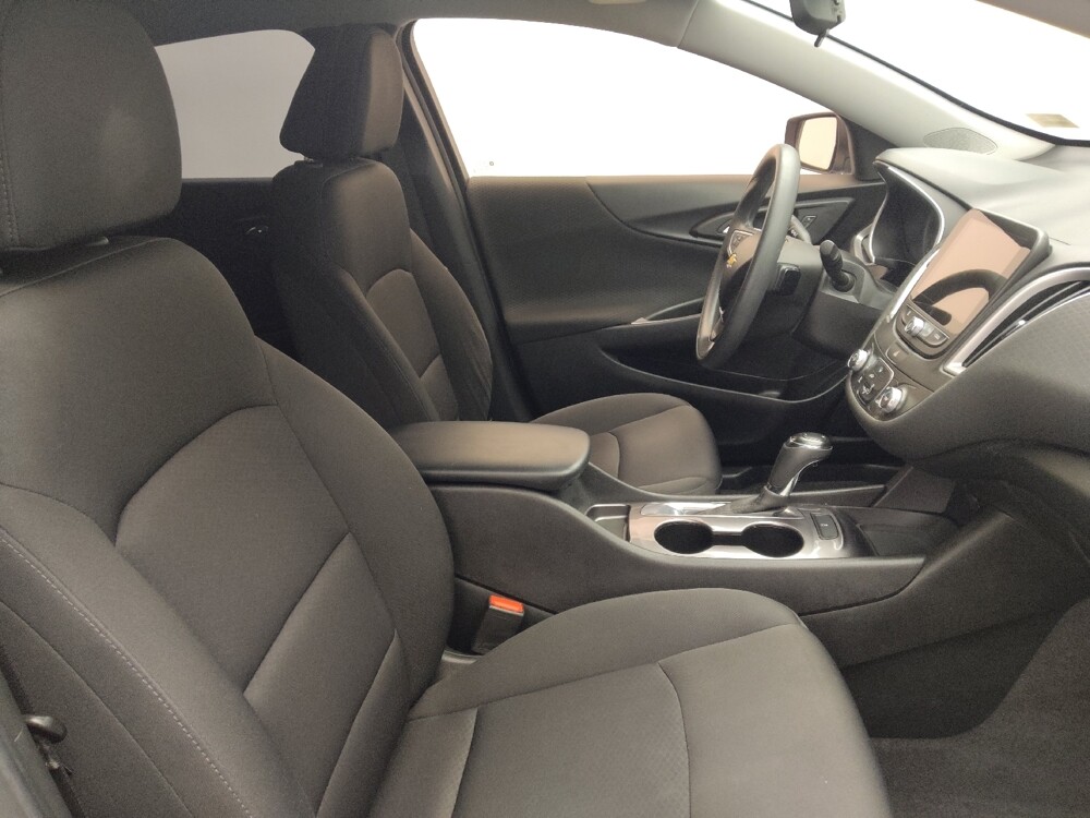 2019 Chevrolet Malibu in Denver, CO 80012 - 18098908 21