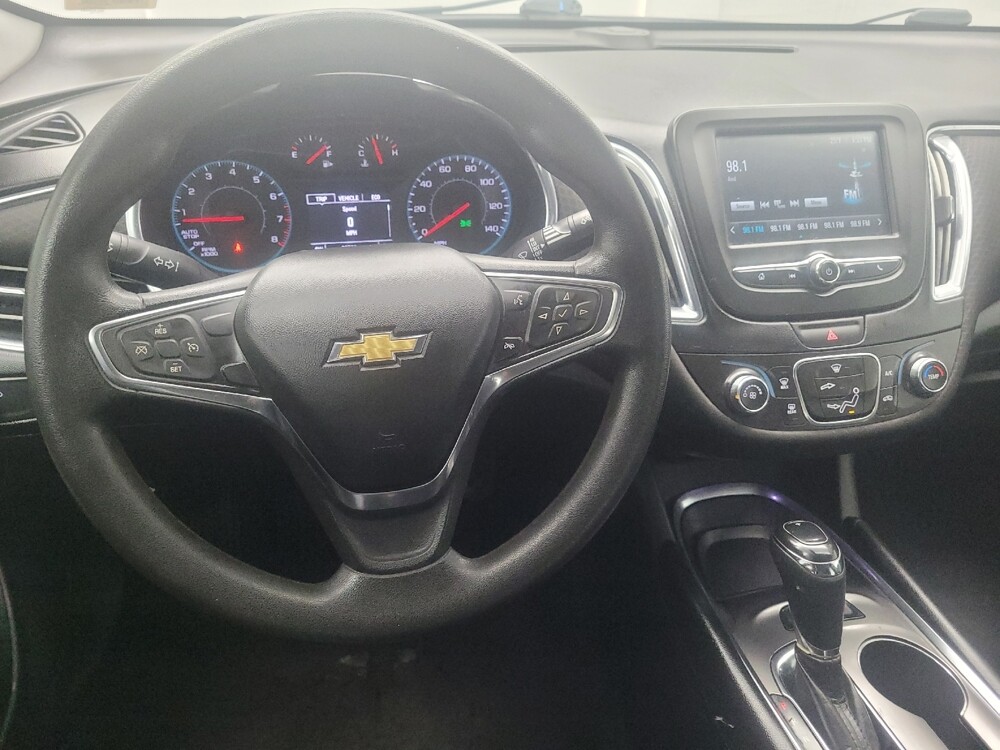 2017 Chevrolet Malibu in Memphis, TN 38115 - 18098914 22