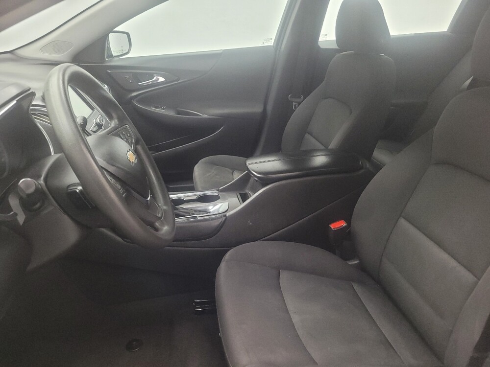 2017 Chevrolet Malibu in Memphis, TN 38115 - 18098914 17