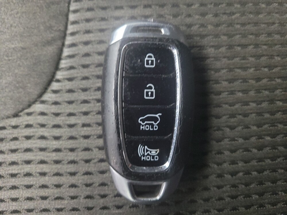 2019 Hyundai Santa Fe in Memphis, TN 38115 - 18098916 32