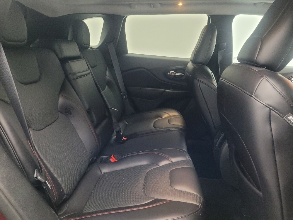 2019 Jeep Cherokee in Memphis, TN 38115 - 18098917 19