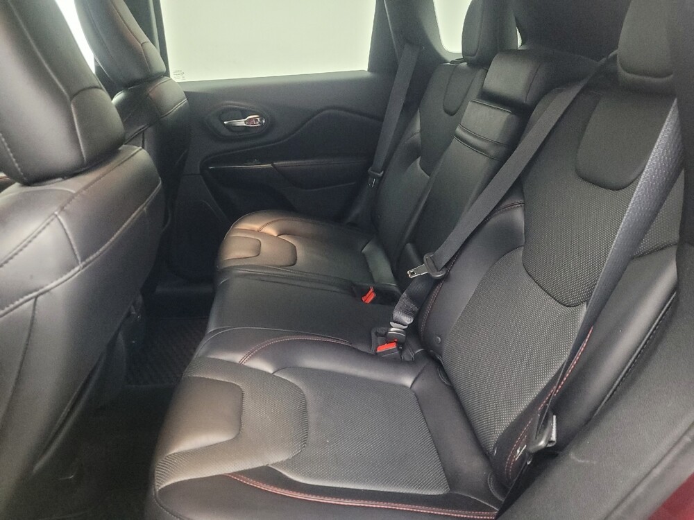 2019 Jeep Cherokee in Memphis, TN 38115 - 18098917 18