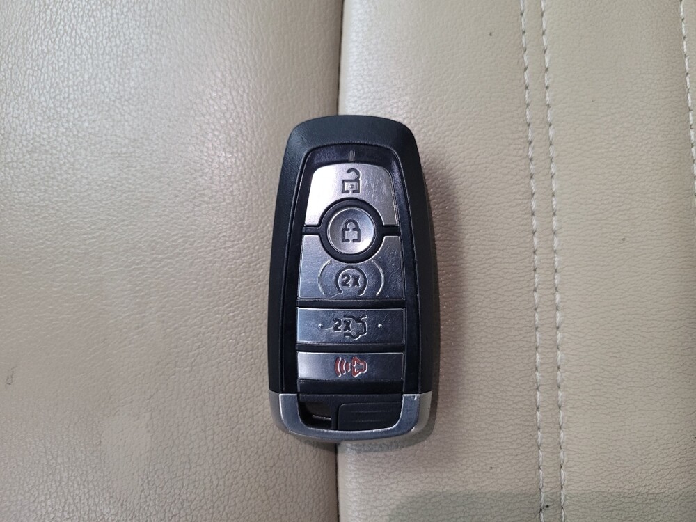 2018 Ford Edge in Antioch, TN 37013 - 18098918 32