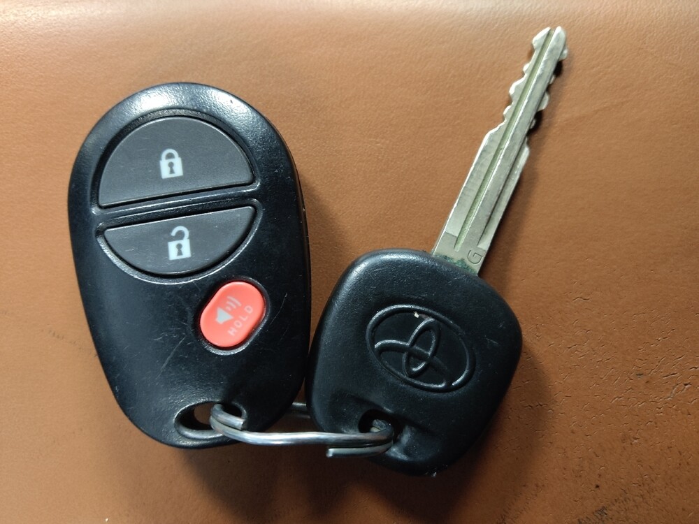 2014 Toyota Tundra in San Antonio, TX 78238 - 18098921 32