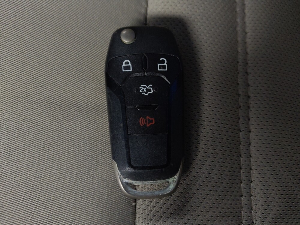 2014 Ford Fusion in Houston, TX 77034 - 18098922 32