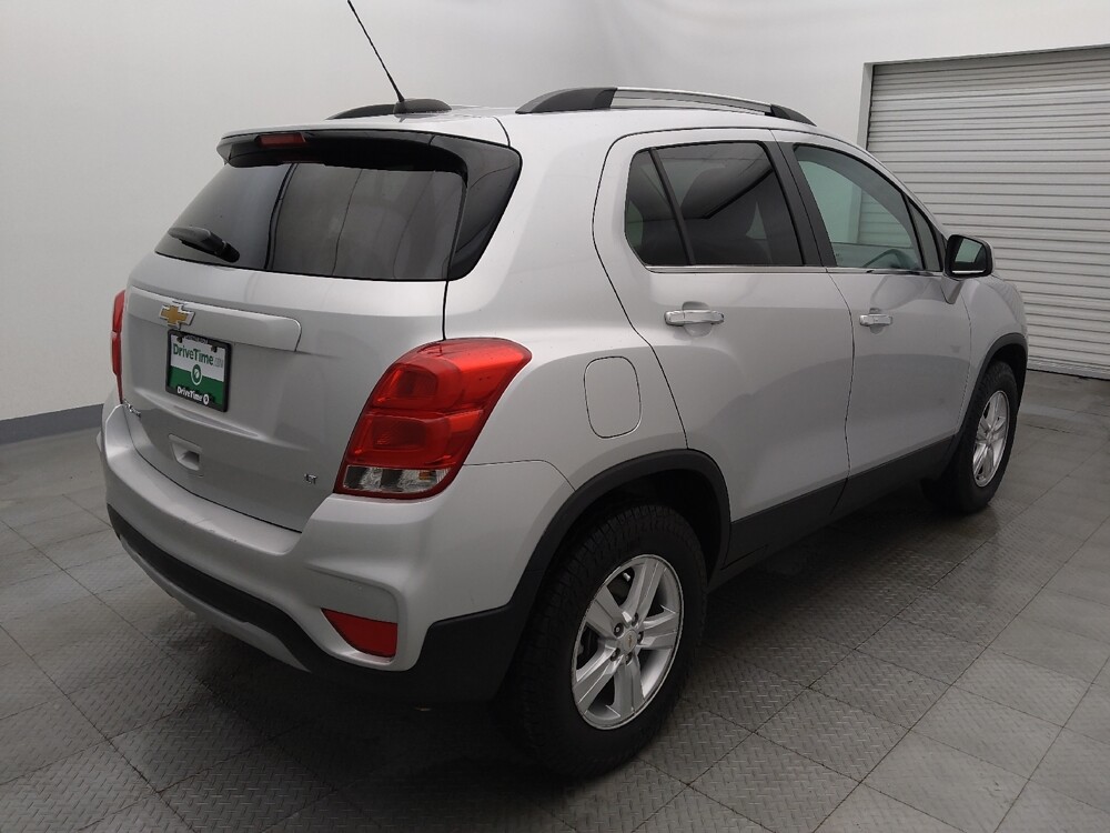 2019 Chevrolet Trax in Houston, TX 77074 - 18098926 9