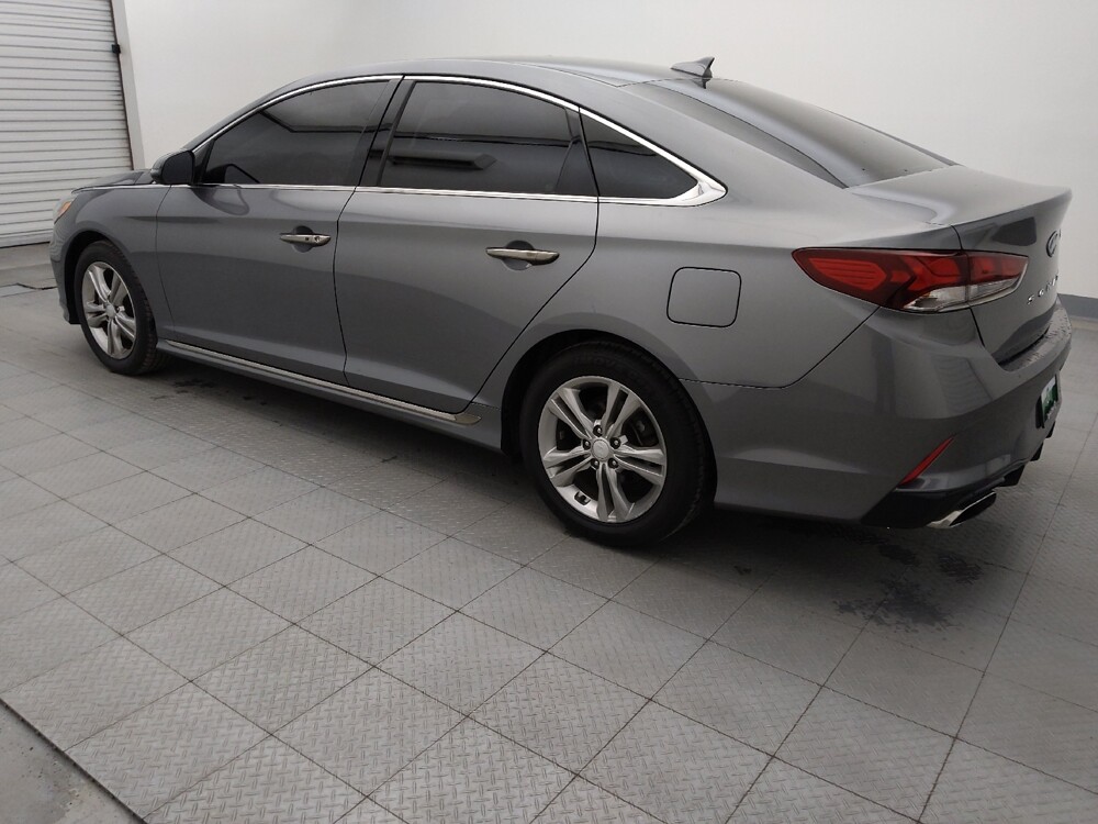 2018 Hyundai Sonata in Baton Rouge, LA 70816 - 18098933 3