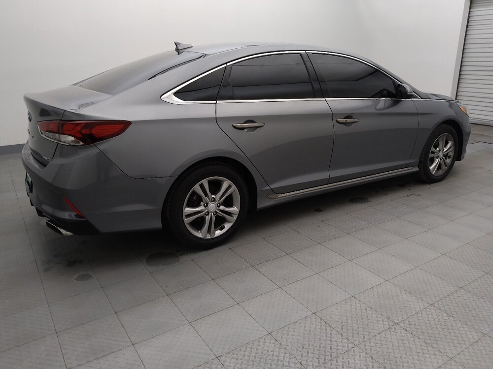 2018 Hyundai Sonata in Baton Rouge, LA 70816 - 18098933 10