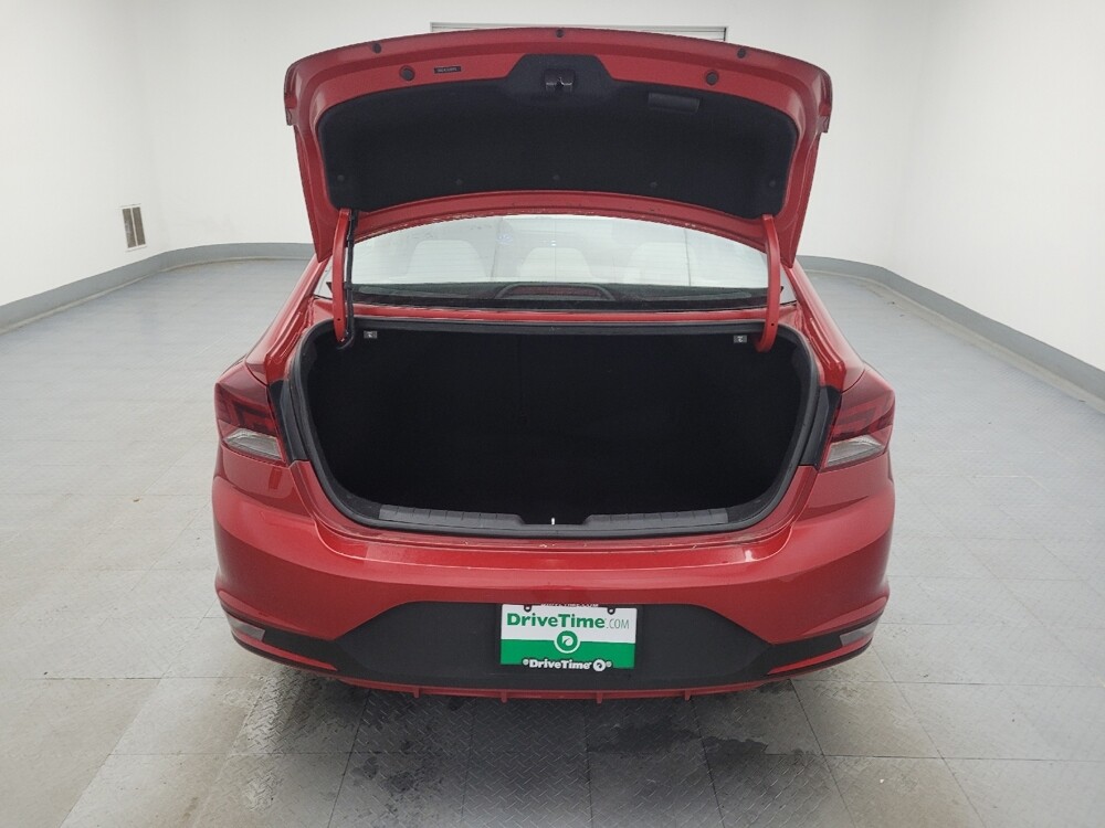 2020 Hyundai Elantra in Louisville, KY 40258 - 18098937 29
