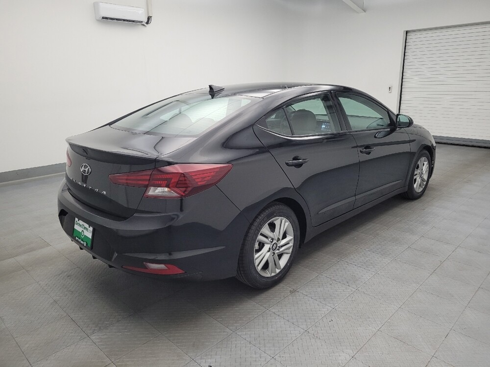 2020 Hyundai Elantra in Grand Rapids, MI 49508 - 18098938 10