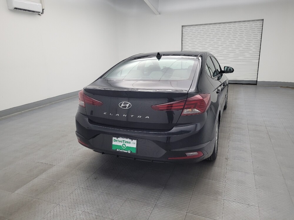 2020 Hyundai Elantra in Grand Rapids, MI 49508 - 18098938 7