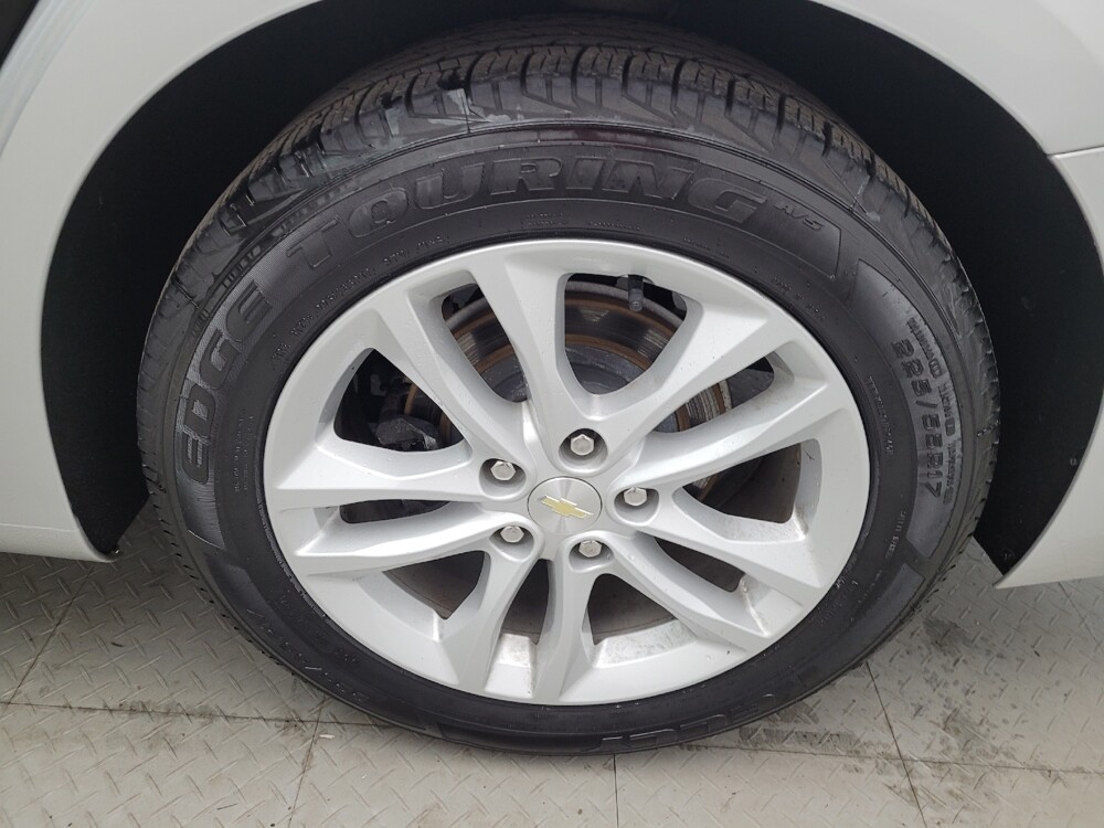 2018 Chevrolet Malibu in Louisville, KY 40258 - 18098942 31