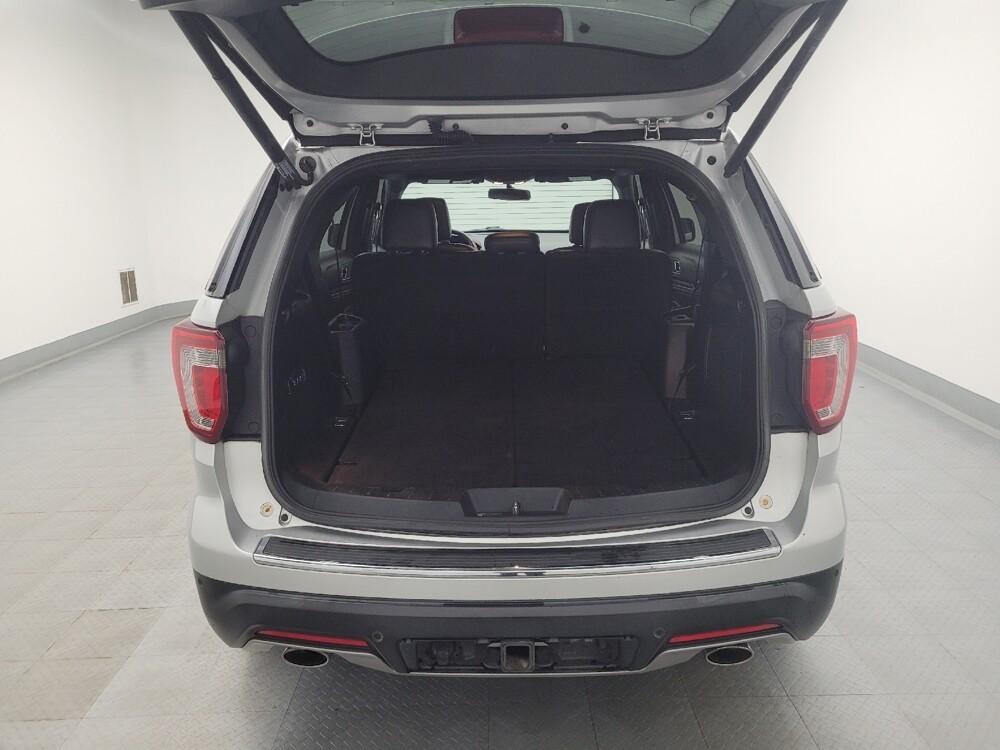 2019 Ford Explorer in Louisville, KY 40258 - 18098943 29