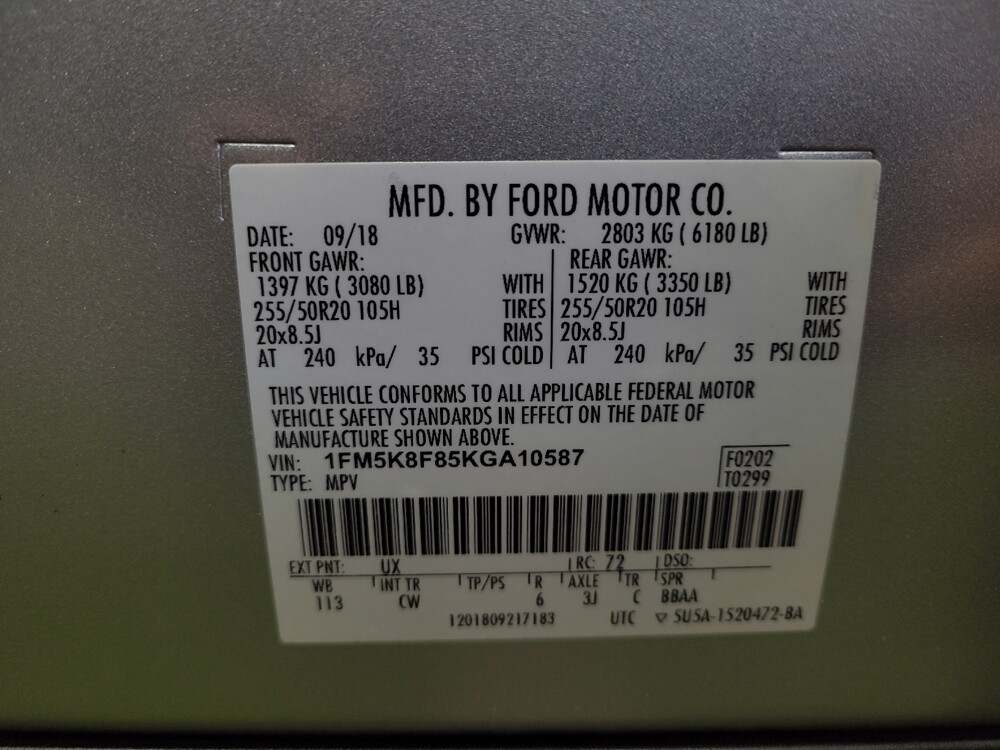 2019 Ford Explorer in Louisville, KY 40258 - 18098943 33