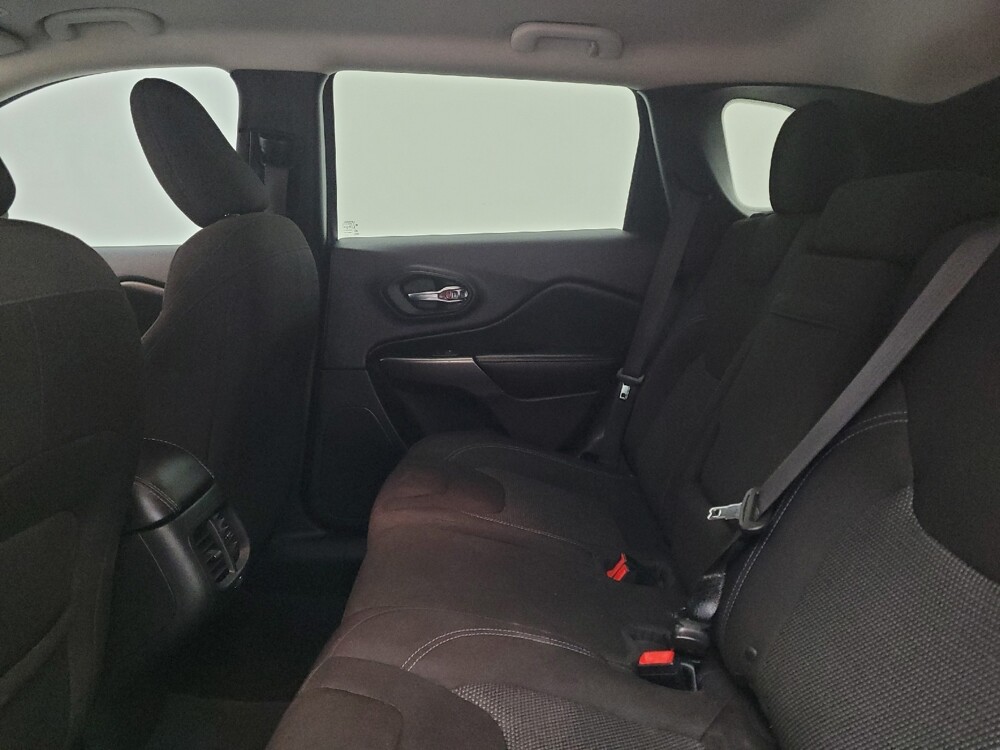 2019 Jeep Cherokee in Columbus, OH 43231 - 18098947 18